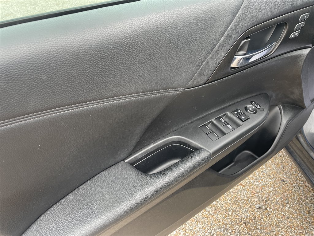 2014 Honda Accord EX-L - Photo 10