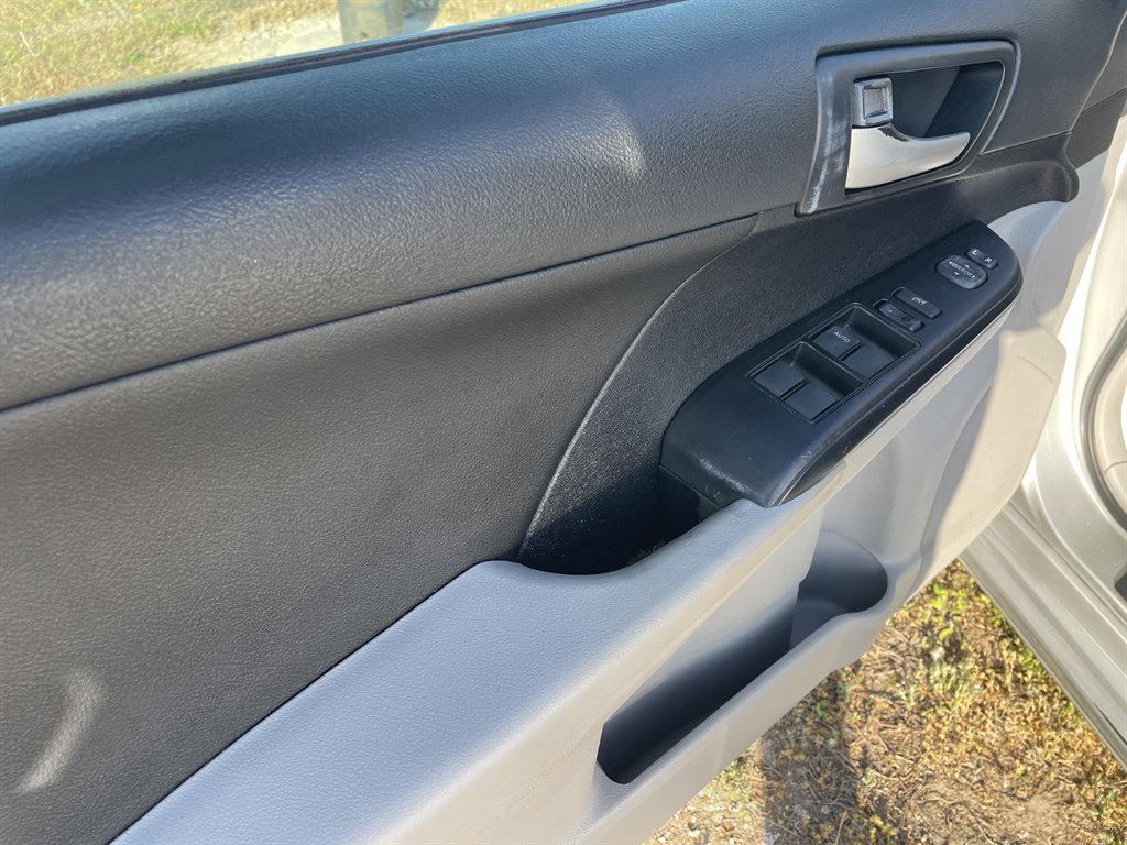 2013 Toyota Camry LE - Photo 11