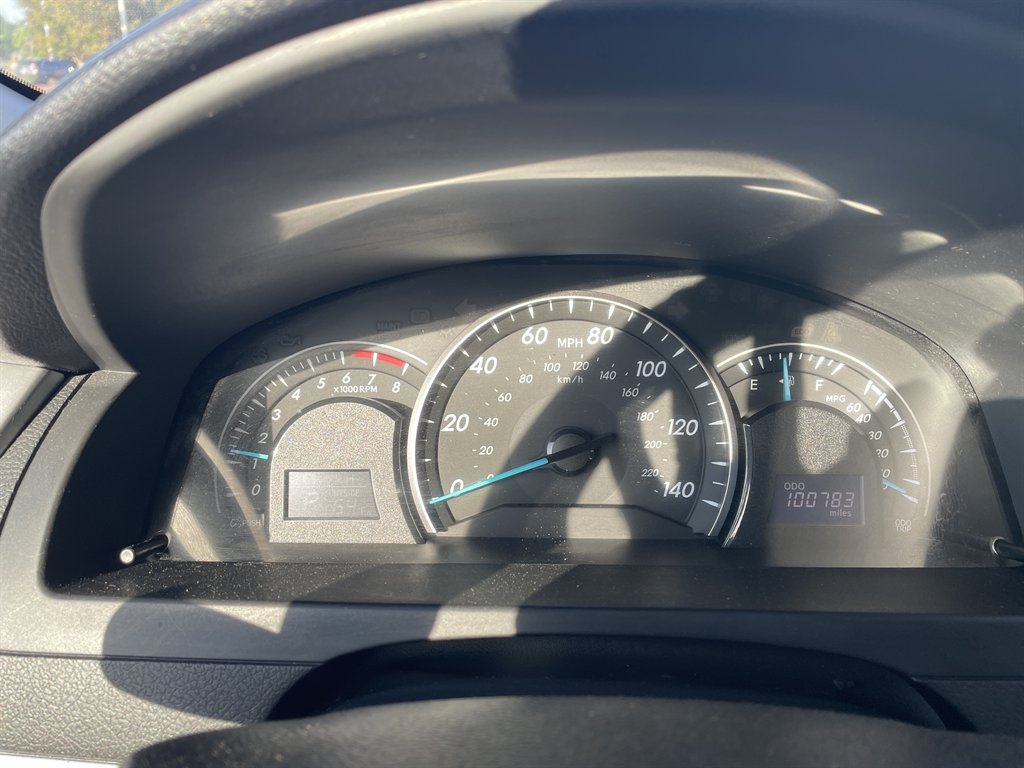 2013 Toyota Camry LE - Photo 18