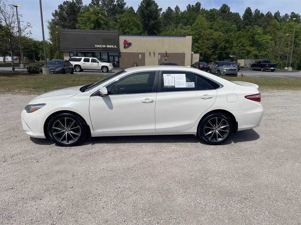 2016 Toyota Camry 2.5 Auto XSE's photo