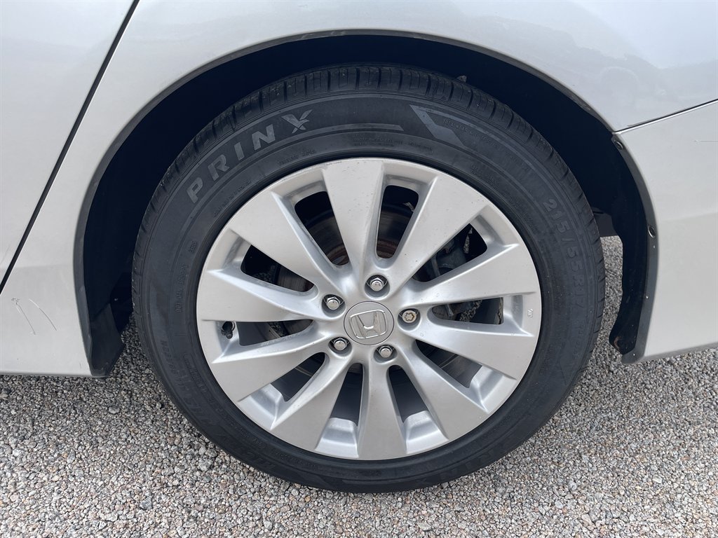2015 Honda Accord EX-L - Photo 7