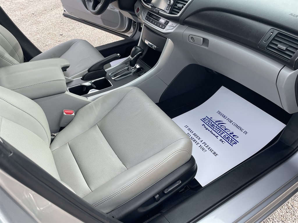 2015 Honda Accord EX-L - Photo 14
