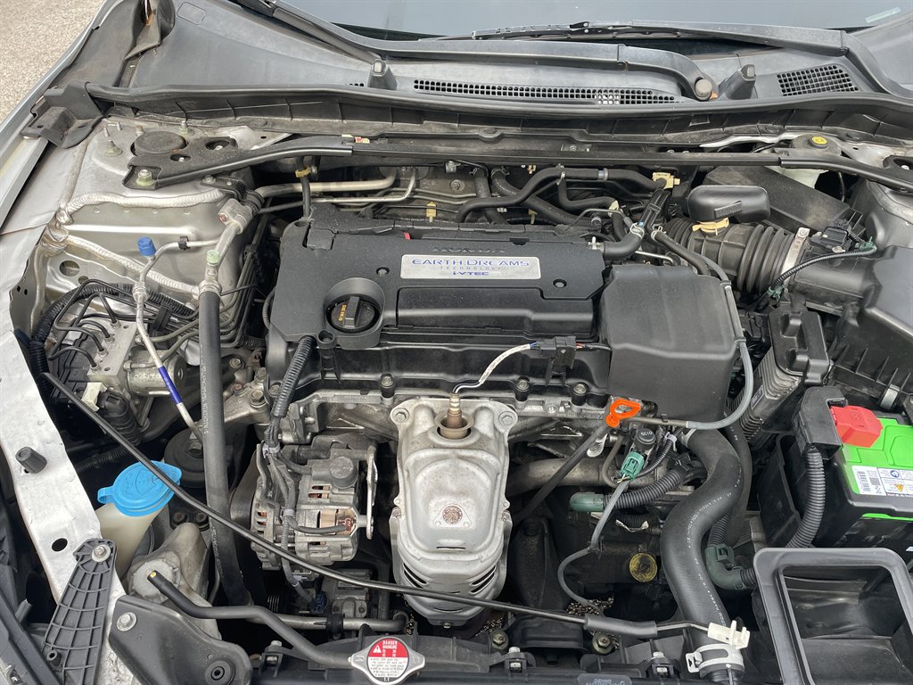 2015 Honda Accord EX-L - Photo 23